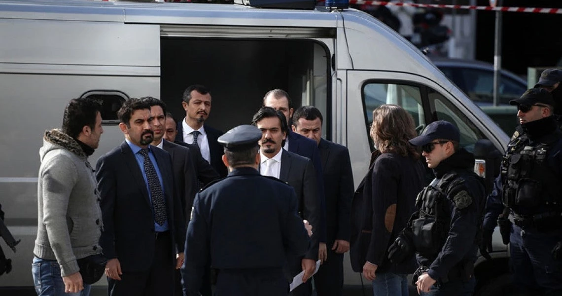 Φεύγουν από την Ελλάδα οι Τούρκοι αξιωματικοί μετά την αμετάκλητη απόφαση για άσυλο